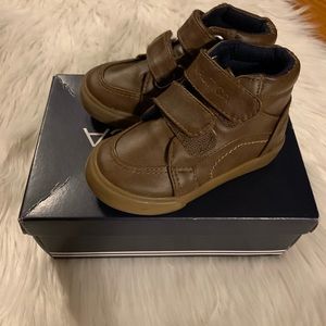 NAUTICA size 5 toddler shoes